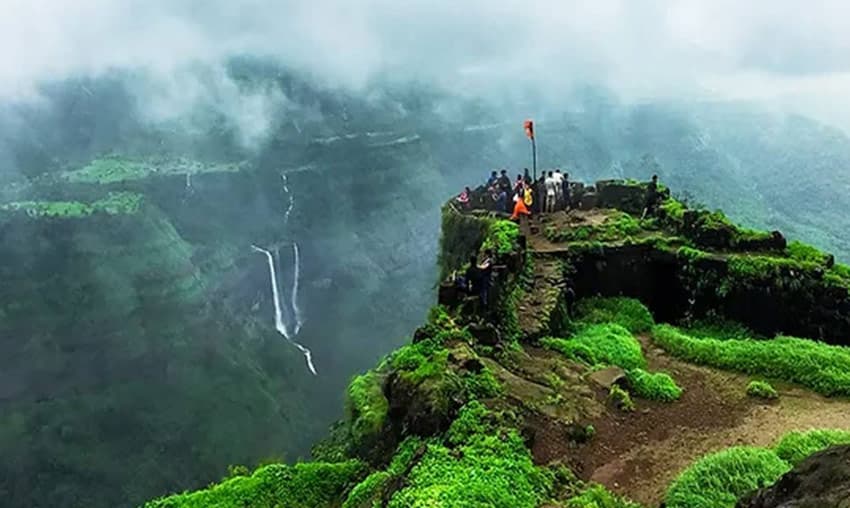 Paragliding Mantra समुदाय — राजमाची परिसर
