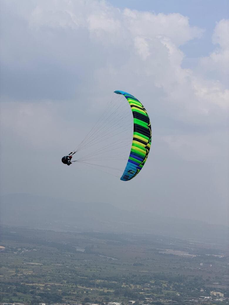 Adventure paragliding courses and training in Kamshet near Lonavala